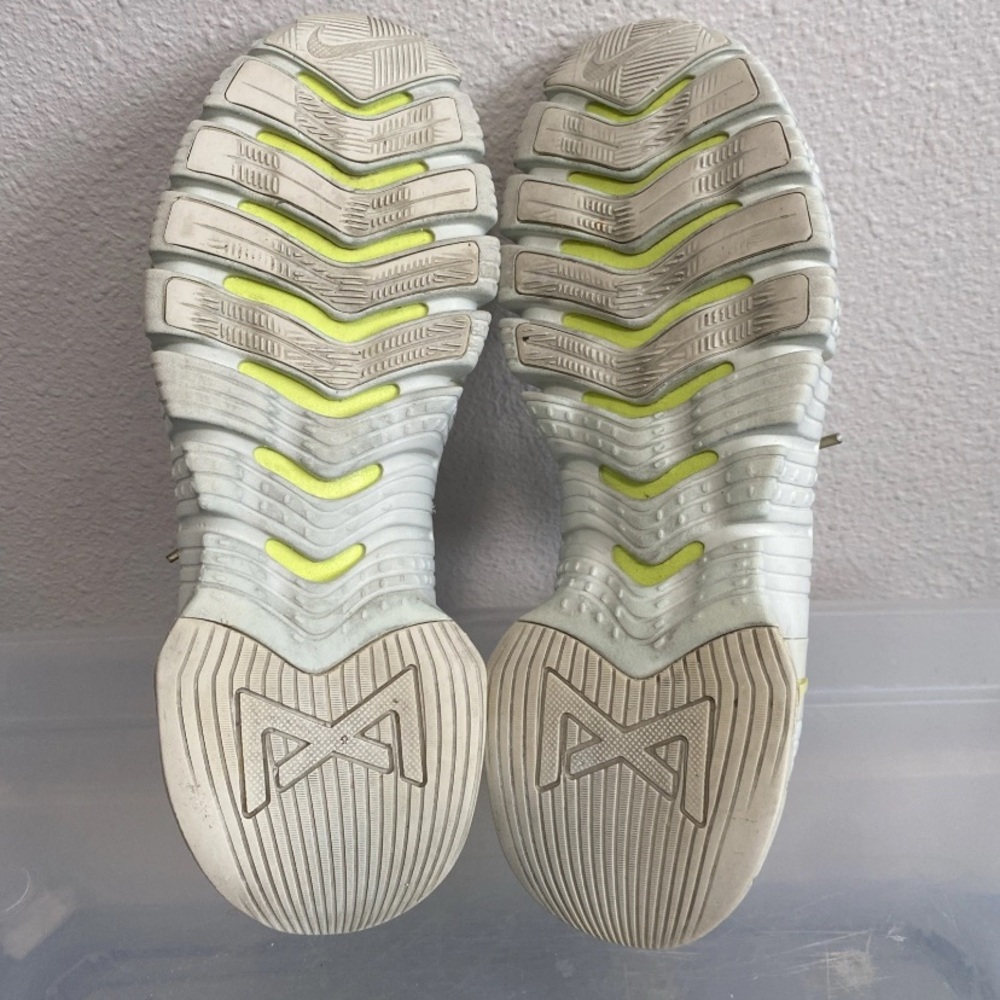 Nike Free Metcon 5 PRM Women’s 9 1/2 Summit White/ Light Lemon Twist Lime - Picture 8 of 11